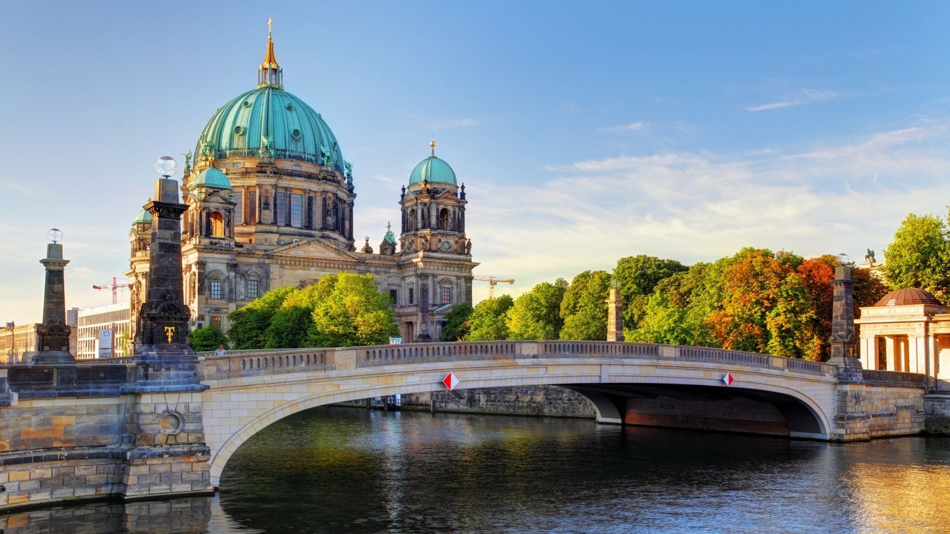 EUROPA COSMOPOLITA, BERLIN Y EL ESTE EUROPEO